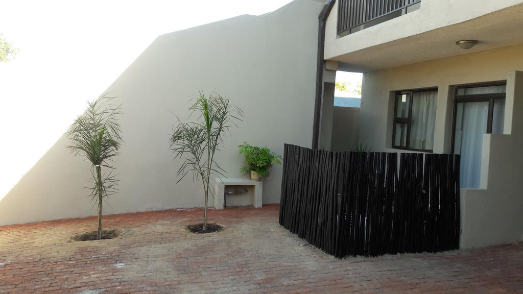 Self-Catering Studio, Unit 6 On Krupp Windhoek Exterior photo